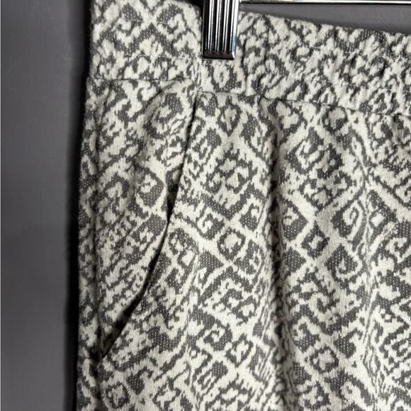 Loft Gray and White Print Pull On Mini Skirt Drawstring Waist Size Large - Picture 3 of 7